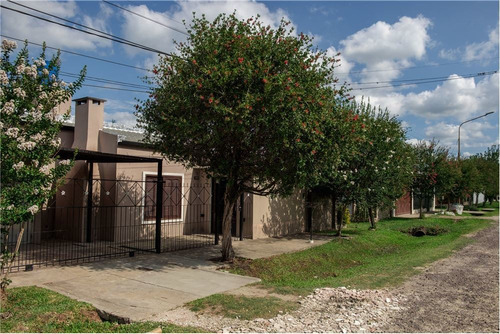 Imagen 3 de 30 de Casa En Venta En Barrio Padre Celso Avellaneda