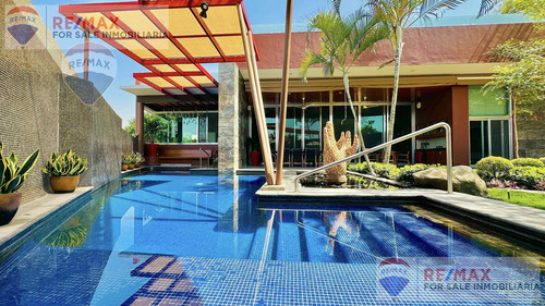 Venta De Casa En El Fracc. Parque, Sumiya, Jiutepec, Morelosclave 5213