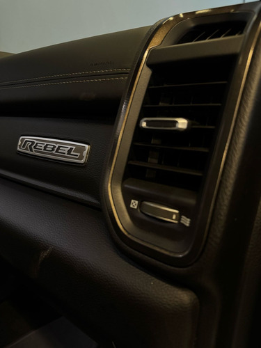 RAM Ram 1500 5.7 Rebel Cab. Dupla 4x4 Aut. 4p