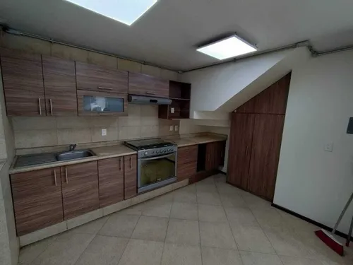 Casa En Venta En Zen House, 3 Recamaras, Estudio, 2.5 Baños, Gran Ubicación!