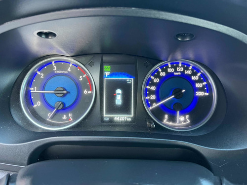 Imagen 8 de 12 de Toyota Hilux Hilux