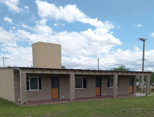 Condominio Con Cuatro Departamentos. Villa Giardino Cordoba