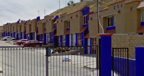 Venta De Casa En Fraccionamiento $430,000.00, La Paz, El Laurel I, Tijuana, Baja California 