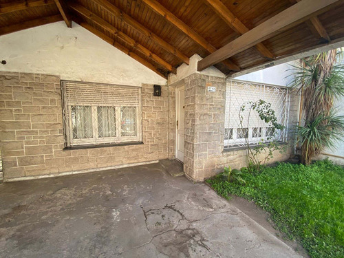 Imagen 3 de 25 de Venta Casa Quilmes Oeste 3 Amb Jardin Y Cochera