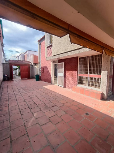 Se Vende Casa 273m2 Los Dos Caminos