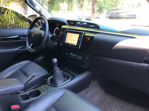 Toyota Hilux 2.8 Cd Srx 177cv 4x2