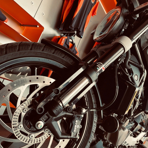Imagen 14 de 19 de Svartpilen 200 Abs Husqvarna 0km 2023 Solo Dni Tna 0% $