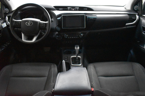 Toyota Hilux Srv 4x4 Automatica 2.8tdi 2019 Rpm Moviles