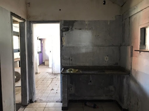 Imagem 11 de 15 de Loja À Venda Com Vista Para O Canal De Cabo Frio. Oportunidade! - Lo0035