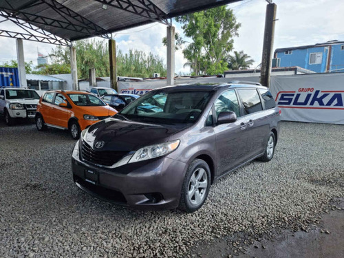Imagen 1 de 15 de Toyota Sienna 2012 5p Le Aut A/a Ee
