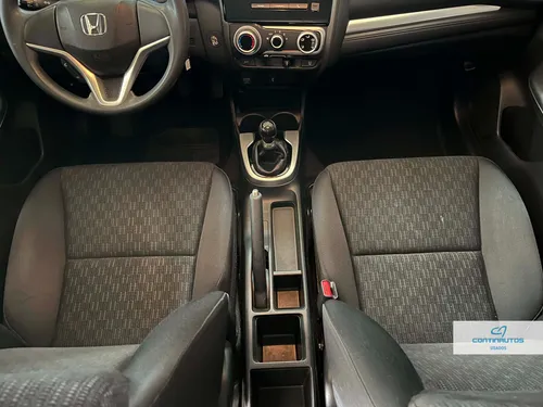 Honda Fit 1.5 LX 6MT HB