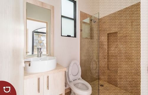 Imagen 21 de 30 de Casa A La Venta En Clúster Residencial De San Miguel De Alle