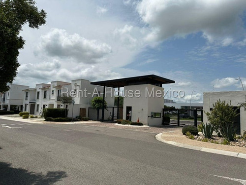 Casa En Renta En Zakia, Querétaro Sr