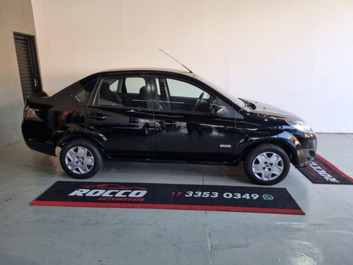 Imagem 6 de 15 de Fiesta Sedan 1.6 Mpi Class Sedan 8v Flex 4p Manual
