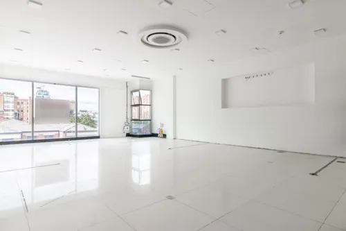 Local En Arriendo/venta En El Retiro. Cod V9819