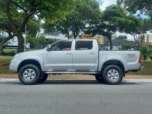 Toyota Hilux 2.5 Cab. Dupla 4x4 4p