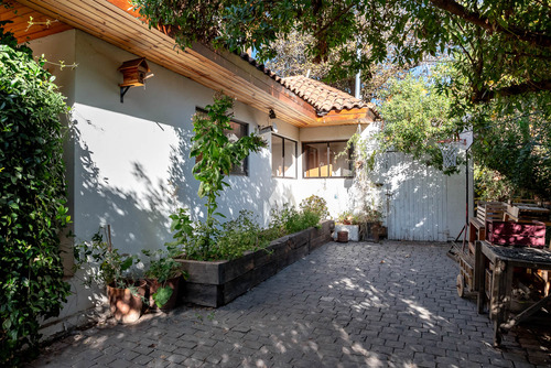 Casa Gran Espacio Y Jardin, Sector Con Seguridad .