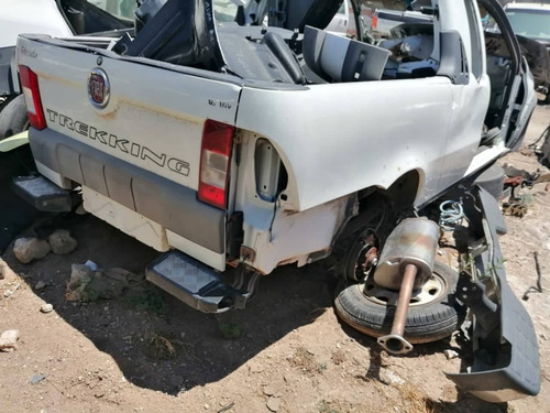Imagen 5 de 11 de Dodge Ram 700 Pick Up Strada Por Partes Refacciones Yonke