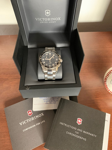 Relógio Victorinox Swiss Army Masculino Aço