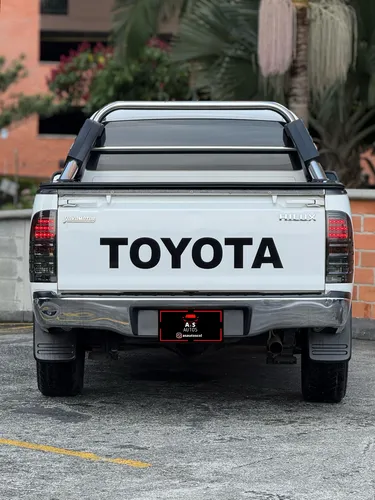 Toyota Hilux 2.7 Imv