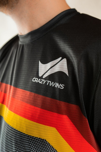 Imagen 3 de 4 de Remera Deportiva Ale