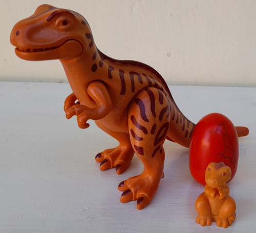 A Playmobil Dinosaurio Allosaurus Con Huevo Y Cria Playlgh