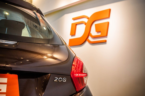 Imagen 5 de 23 de Peugeot 208 Active 1.5n 92.000km 2015 Marron