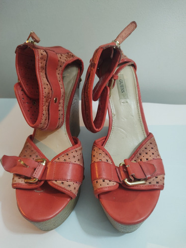 Tacones Guess Plataforma, T.38, Estilo Gacel (Usado)