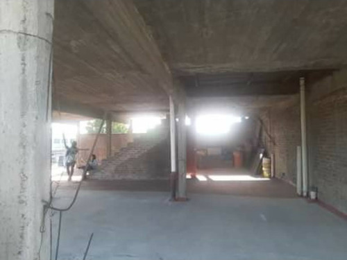 Oportunidad En I. Casanova. Excelente Inmueble 245 Mtrs. Edi