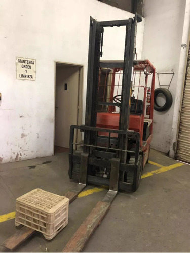 Autoelevador Toyota 2000kg Funcionando,c/bateria Y Cargador