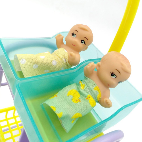 Muñeca Poppi Doll Kiara Pediatra