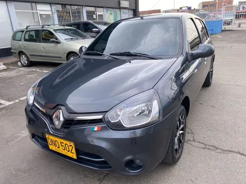 Renault CLIO STYLE 1.2 Night & Day