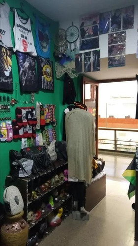 Imagen 3 de 5 de Local - Microcentro