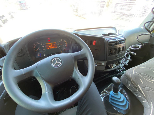 Imagem 4 de 11 de Mercedes Benz Atego 2426
