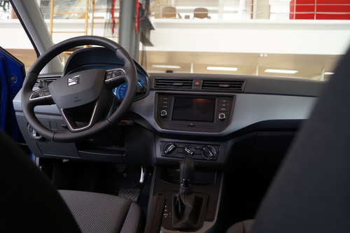Imagen 12 de 15 de Seat Arona Style Azul 2021