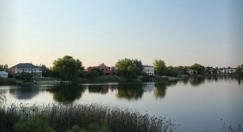 Lote Terreno Barrio Cerrado Barrio San Antonio, Canning Village (dueño Directo)