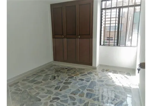 Apartamento Primer Piso En Simón Bolivar