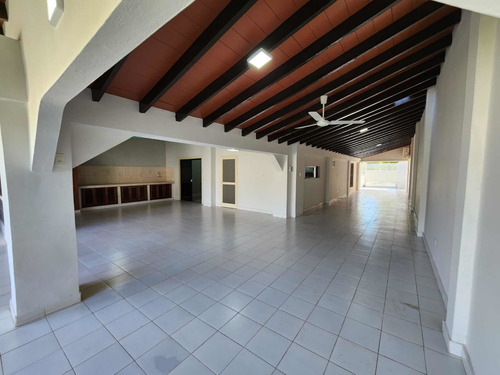 Imagen 14 de 16 de Vendo Hermosa Casa En Lambare, Bo. Santa Luisa