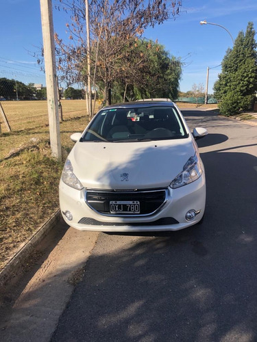 Peugeot 208 1.6 Vti Touchscreem