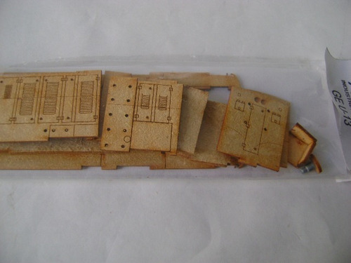 Imagen 4 de 5 de Nico Locomotora U-12 / U-13 Kit Fibrofacil H0 (mnl 12)