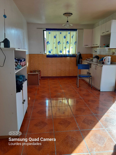 Se Vende Casa Amplia En Avenida (101243)