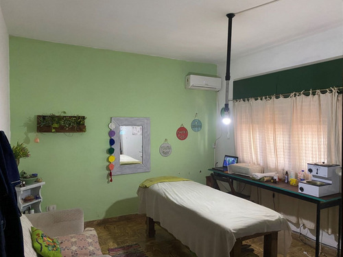 Casa Céntrica En Esquina