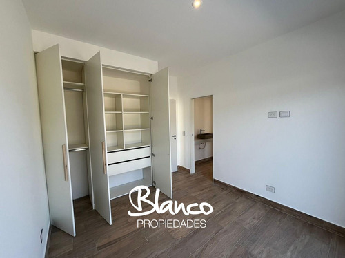 Casa En Venta En Santo Tomás, Pilar, G.b.a. Zona Norte