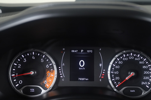 Imagen 14 de 15 de Jeep Renegade Sport 1.8 At6