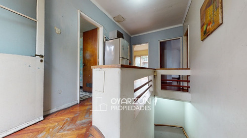 Casa En Venta De 4 Dormitorios Con Amplio Terreno De 510 M²