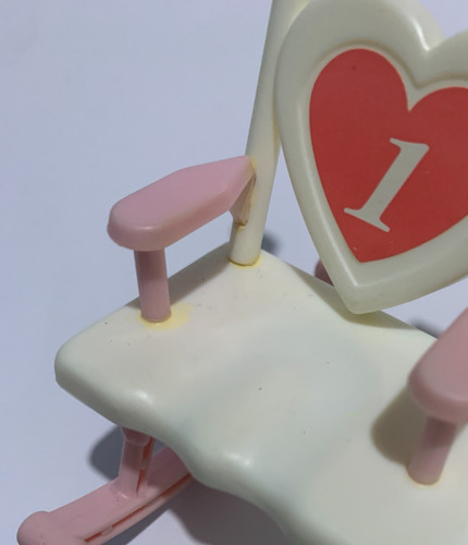 Muñecas Miniatura Ensueño Quints Mecedora Para 5 De 1990 (Usado)