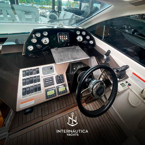 Lancha Cimitarra 440 Fly 2014 Phantom Schaefer Intermarine