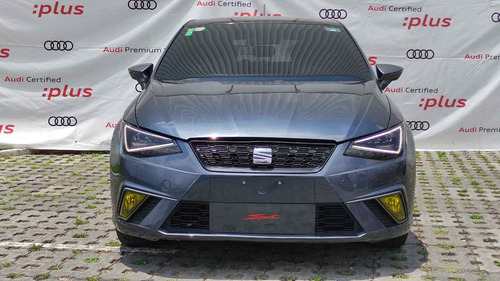 Imagen 8 de 15 de Seat Ibiza 2019 5p Xcellence L4/1.6 Man Paq. Seg.