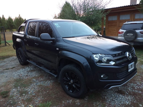 Vendo Vw Amarok Dark Label 2015 4x2 Manual Con 52500 Km