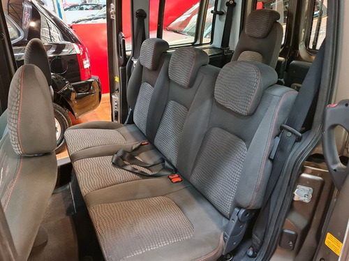 Imagem 13 de 19 de Fiat Doblo 1.8 Mpi Adventure Xingu 8v 2013